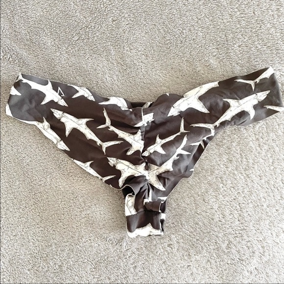 Boys + Arrows Hood Fish Kiki Bikini Bottom - Picture 4 of 6